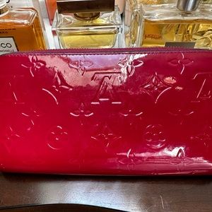✨✨✨SOLD ✨✨✨✨Rare Rose Indian Louis Vuitton Monogram Vernis Zippy Wallet